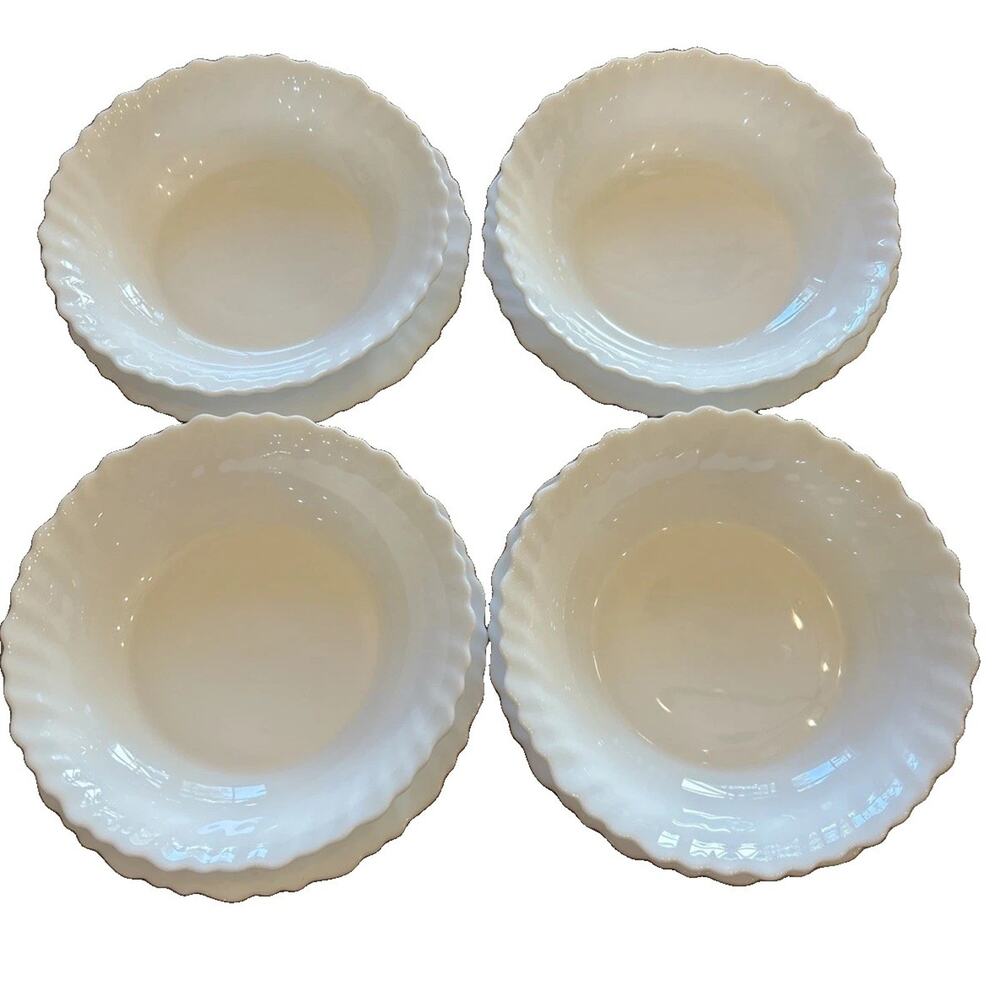 Vtg Milk Glass Set Of 4 Arcopal France White 7” Scallop Swirl 4 Plates 4 Bowls
